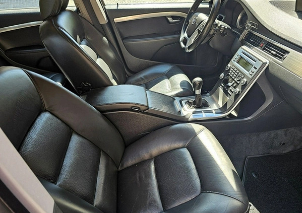 Volvo V70 cena 29900 przebieg: 192000, rok produkcji 2011 z Iłowa małe 277